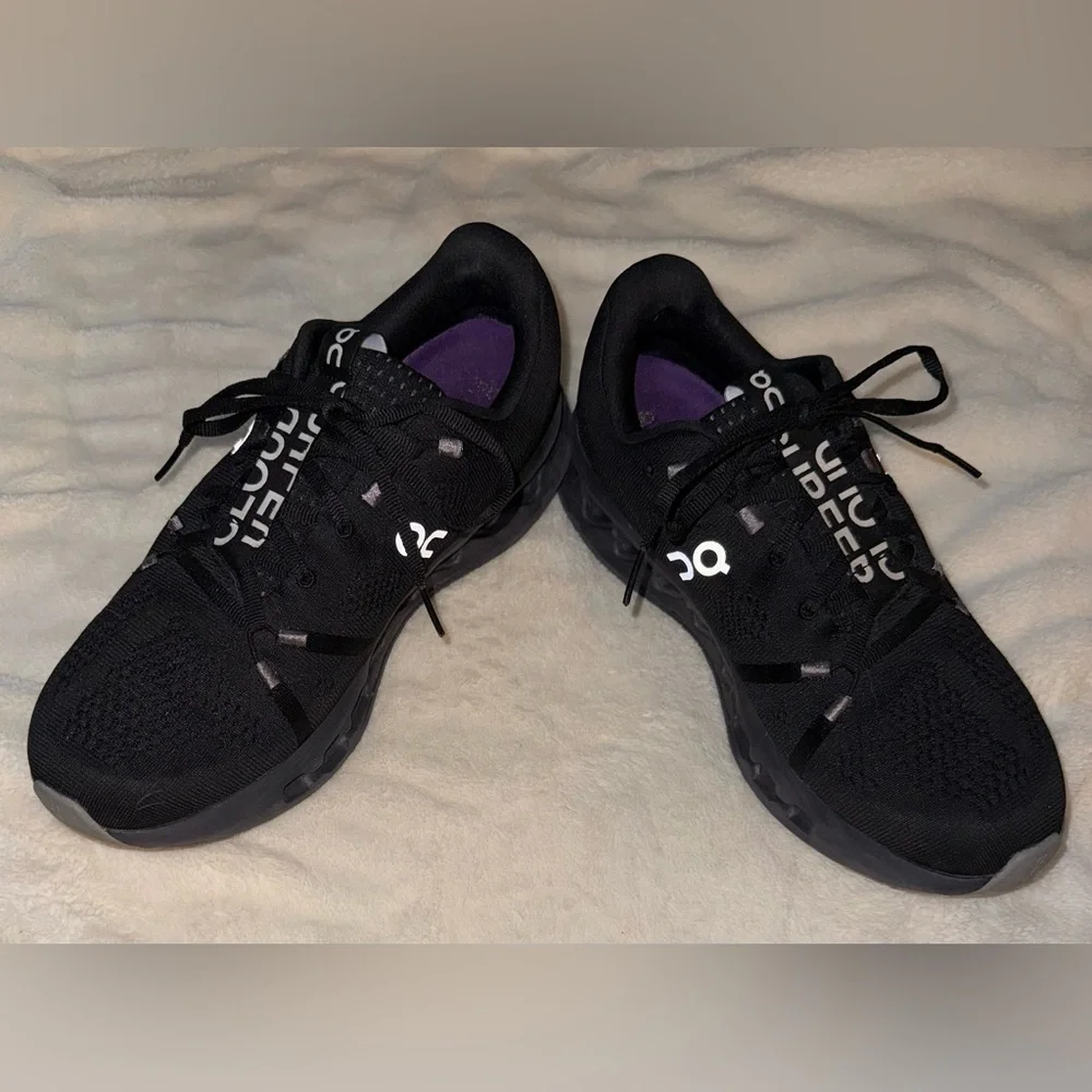 ON RUNNING Cloud Surfer Tennis Shoe in All Black Size 11